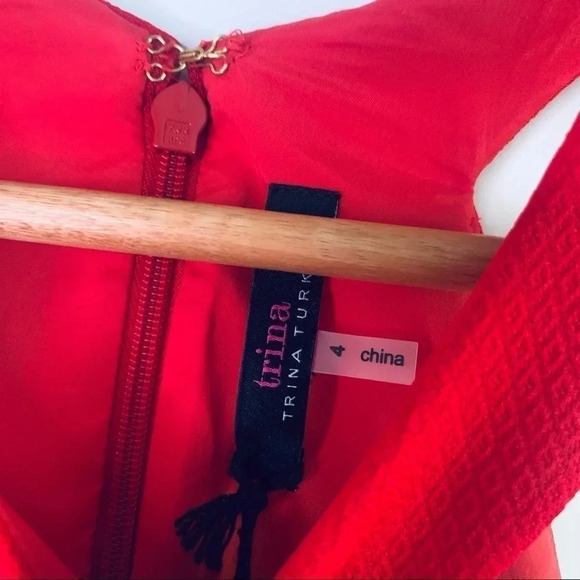 Trina Turk NWT Lipstick Red Jurnee Cold Shoulder Ruffle Dress Size 4 - Picture 6 of 11